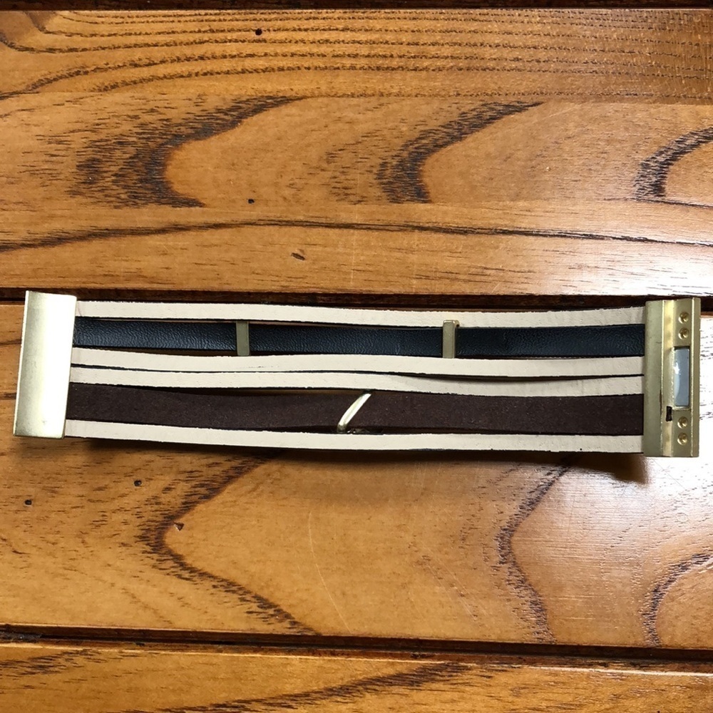 Strappy Leather Bracelet with Magnetic Closure - Picture 4 of 9